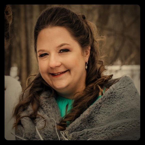 Meet your Posher, Emily - Picture 1 of 1